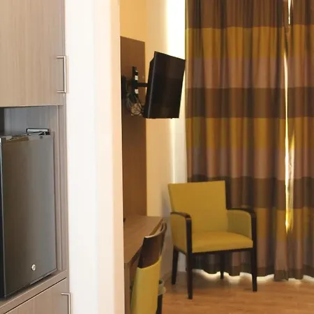 Mondo Hotel 호텔 Tubize